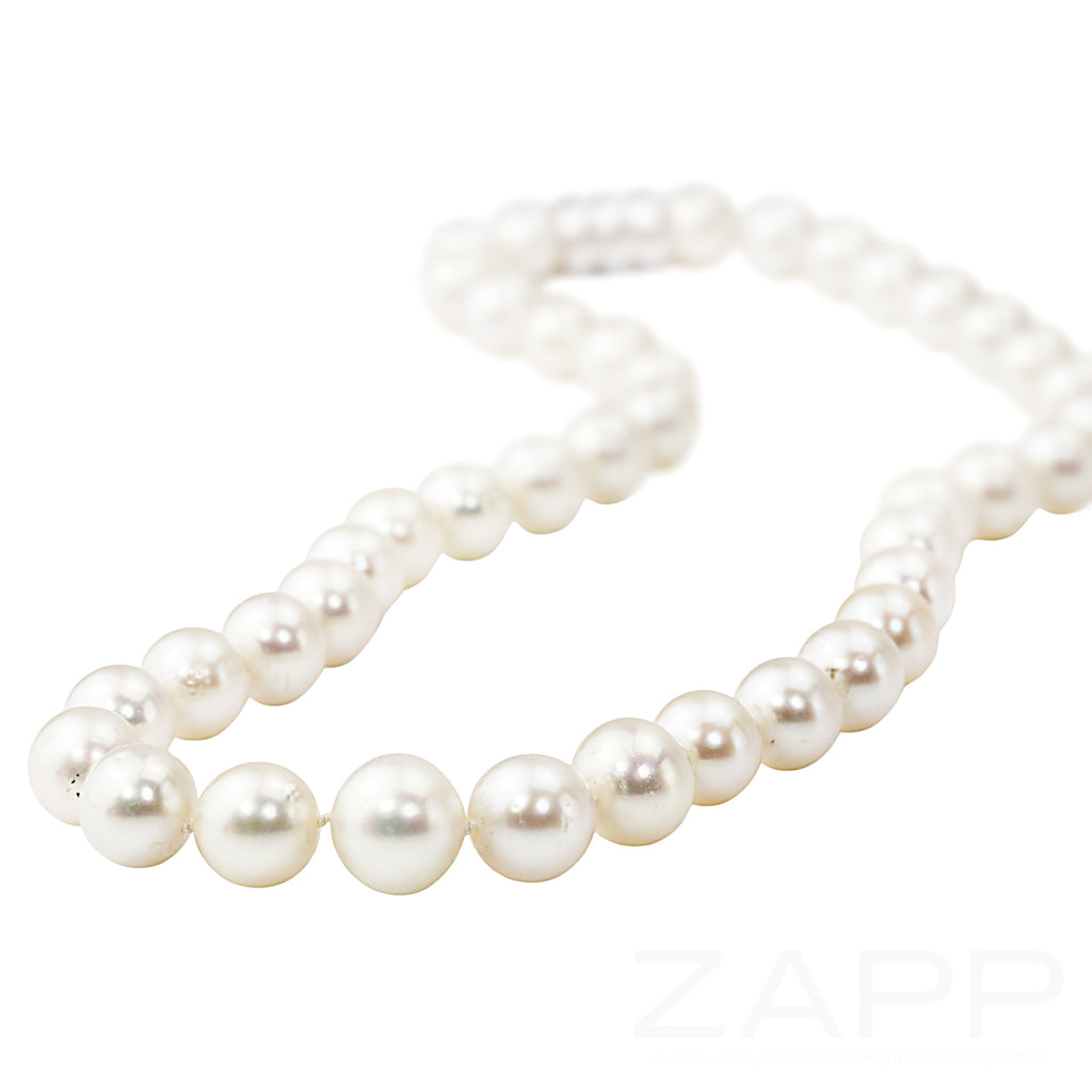 Südseeperlenkette mit 750 Weissgold Verschluss besetzt mit kleinen Brillanten